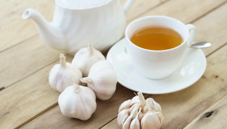 6 ways to eat garlic if you have high cholesterol or diabetes.