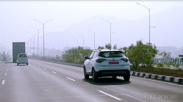 Mahindra XUV400 Drive Mode Buttons/Terrain Selector